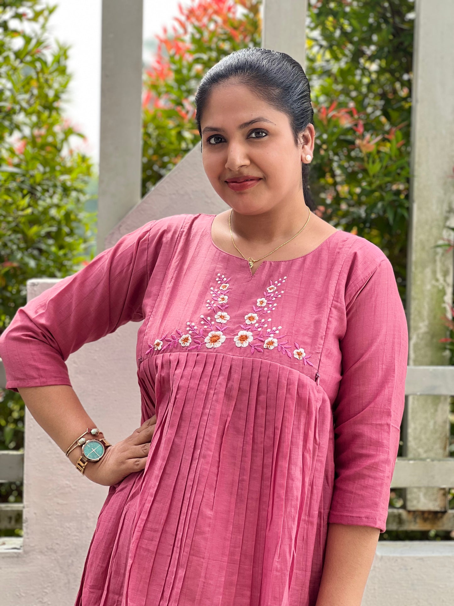 VSMW024-Feeding Dress