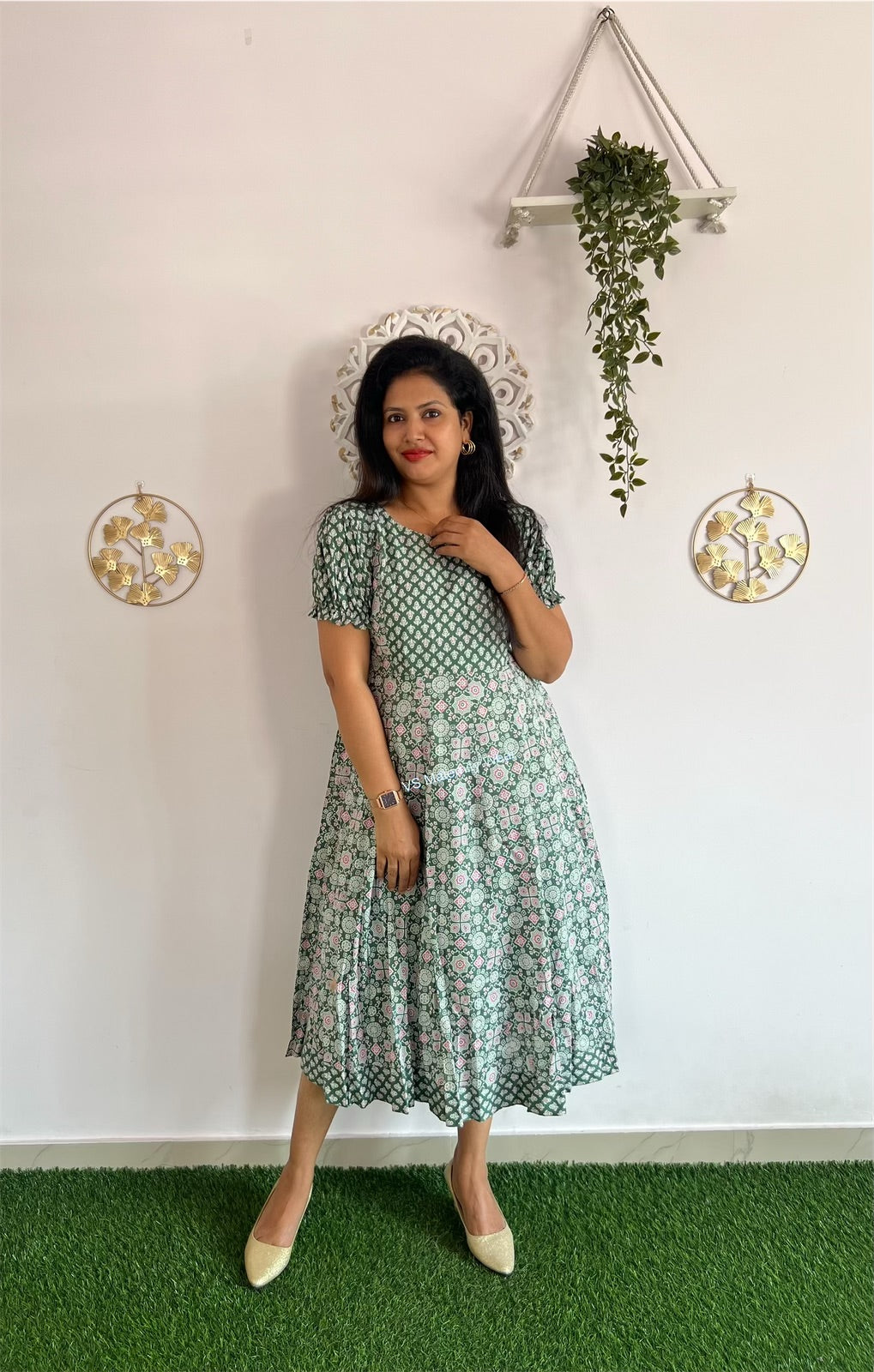 VSMW003-Feeding Dress