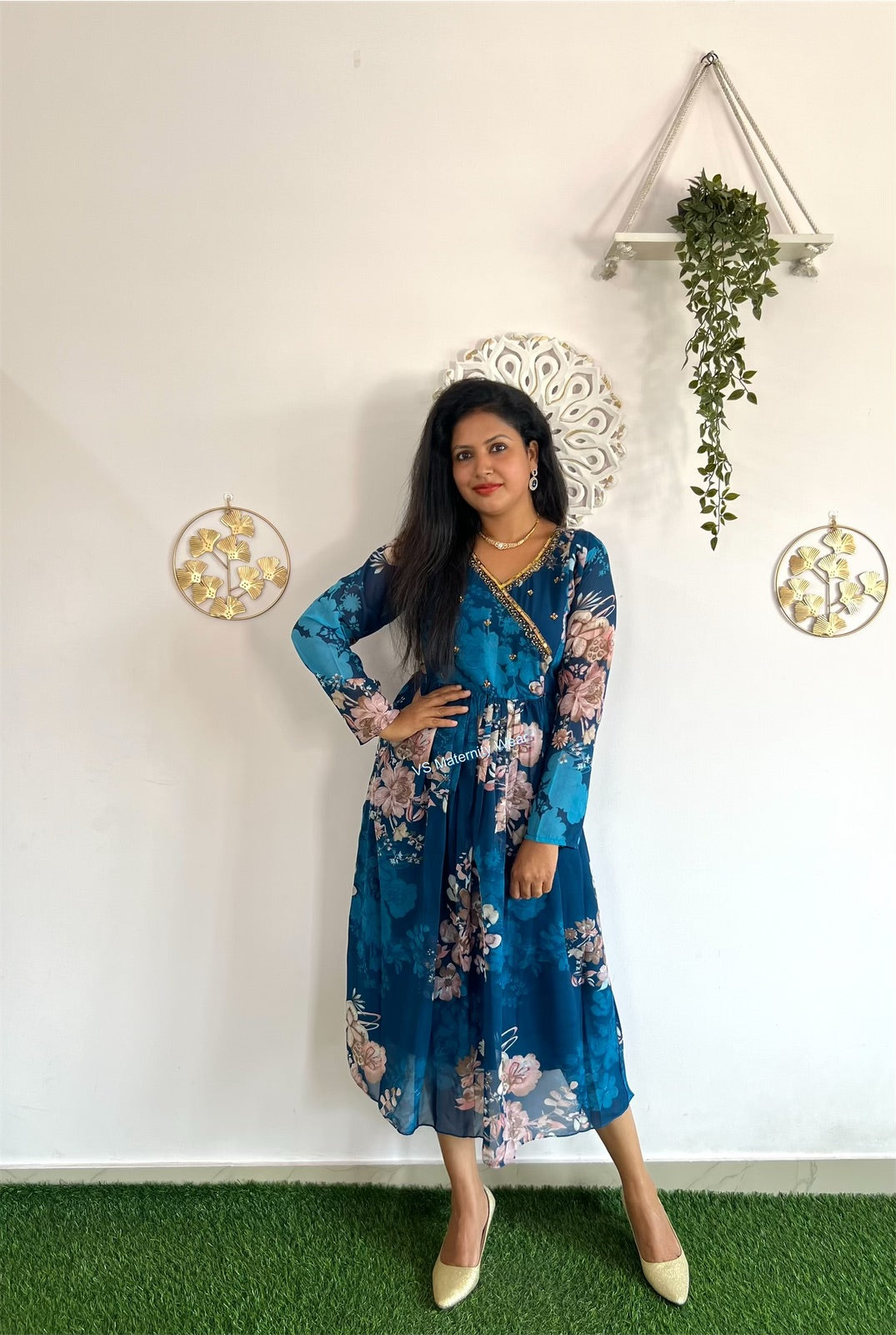 VSMW005-Feeding Dress