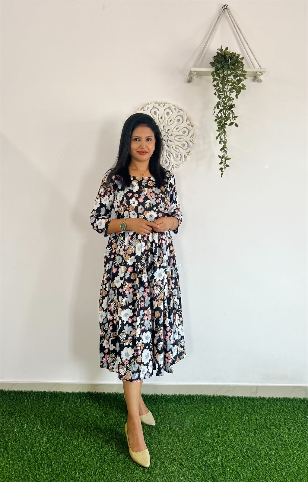 VSMW011-Feeding Dress