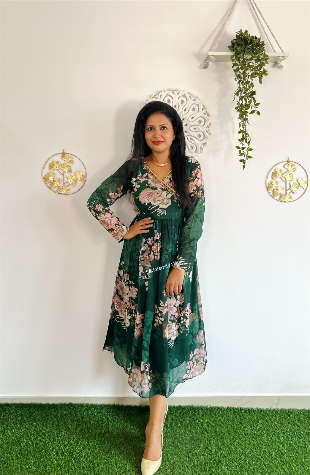 VSMW005-Feeding Dress