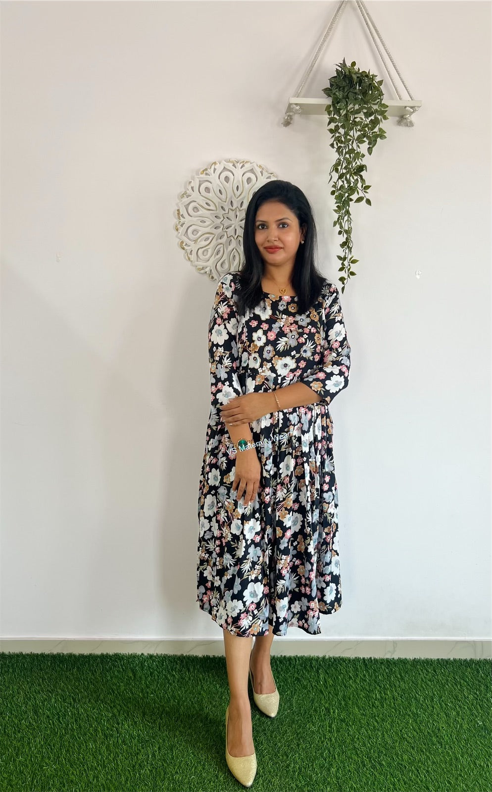 VSMW011-Feeding Dress