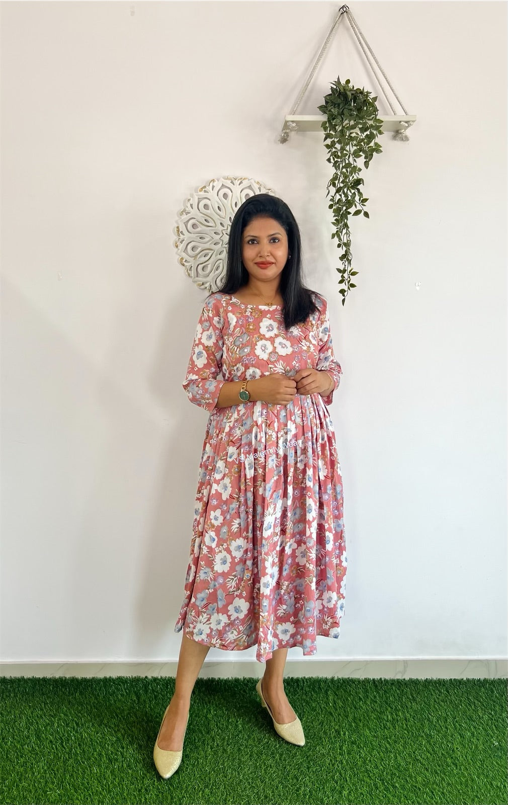 VSMW011-Feeding Dress