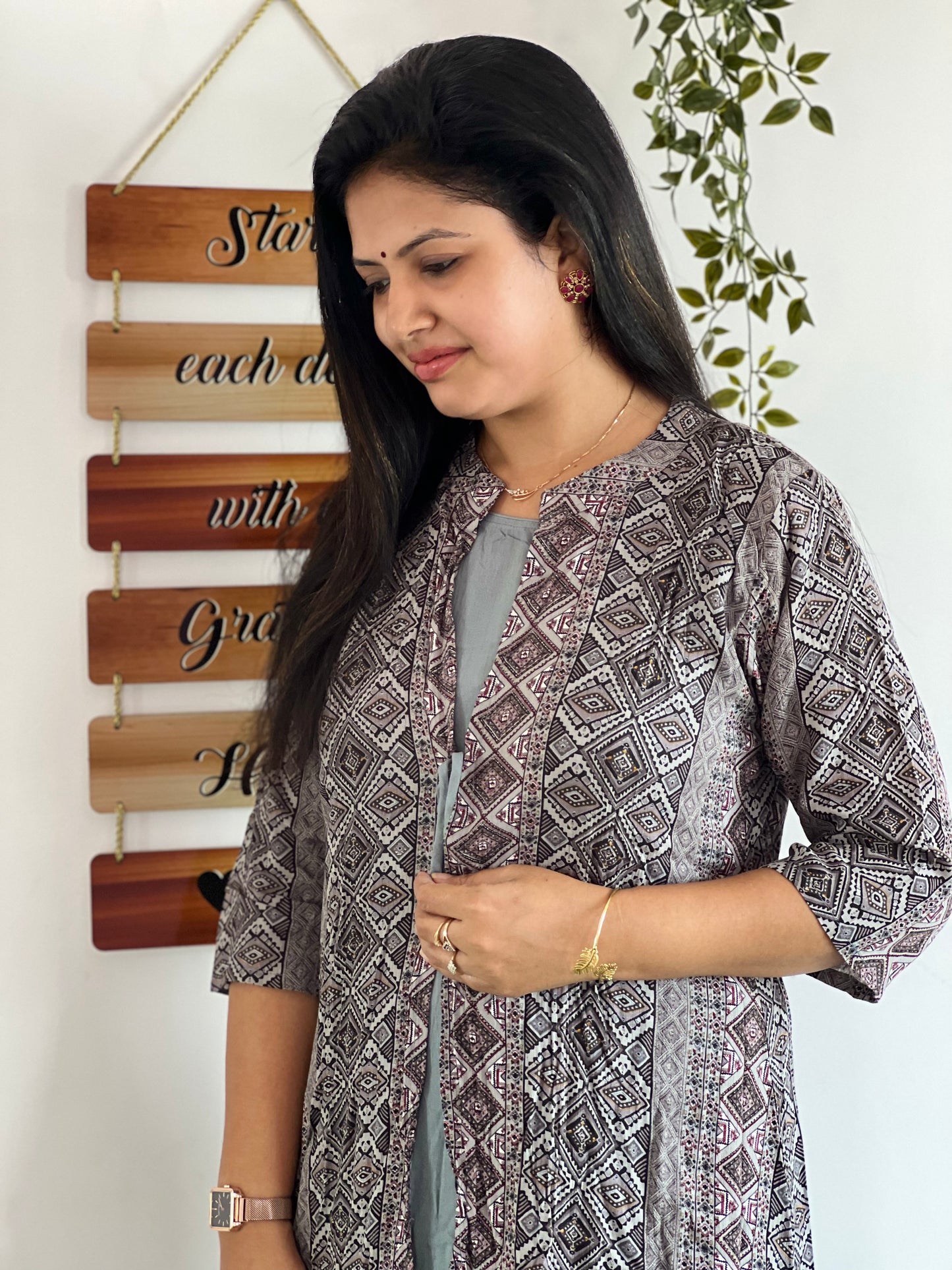 VSFD57 - Feeding Dress