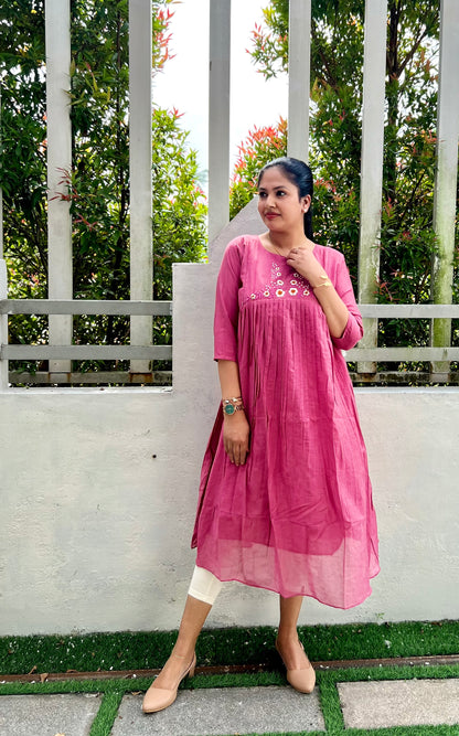 VSMW024-Feeding Dress